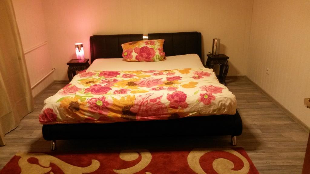 Gastezimmer Kelsterbach Chambre photo